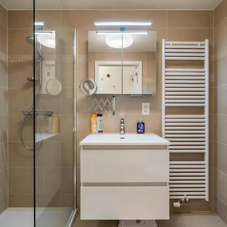 Fully New App W 2 Terraces At A Superb Location! Appartement *